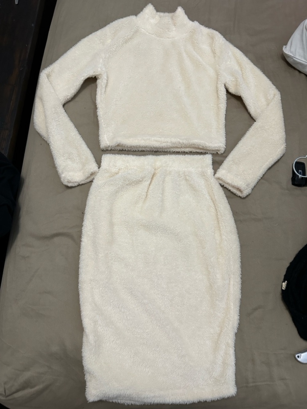 Cream Fuzzy High-Waist Pencil Skirt Set - Women's Two-Piece